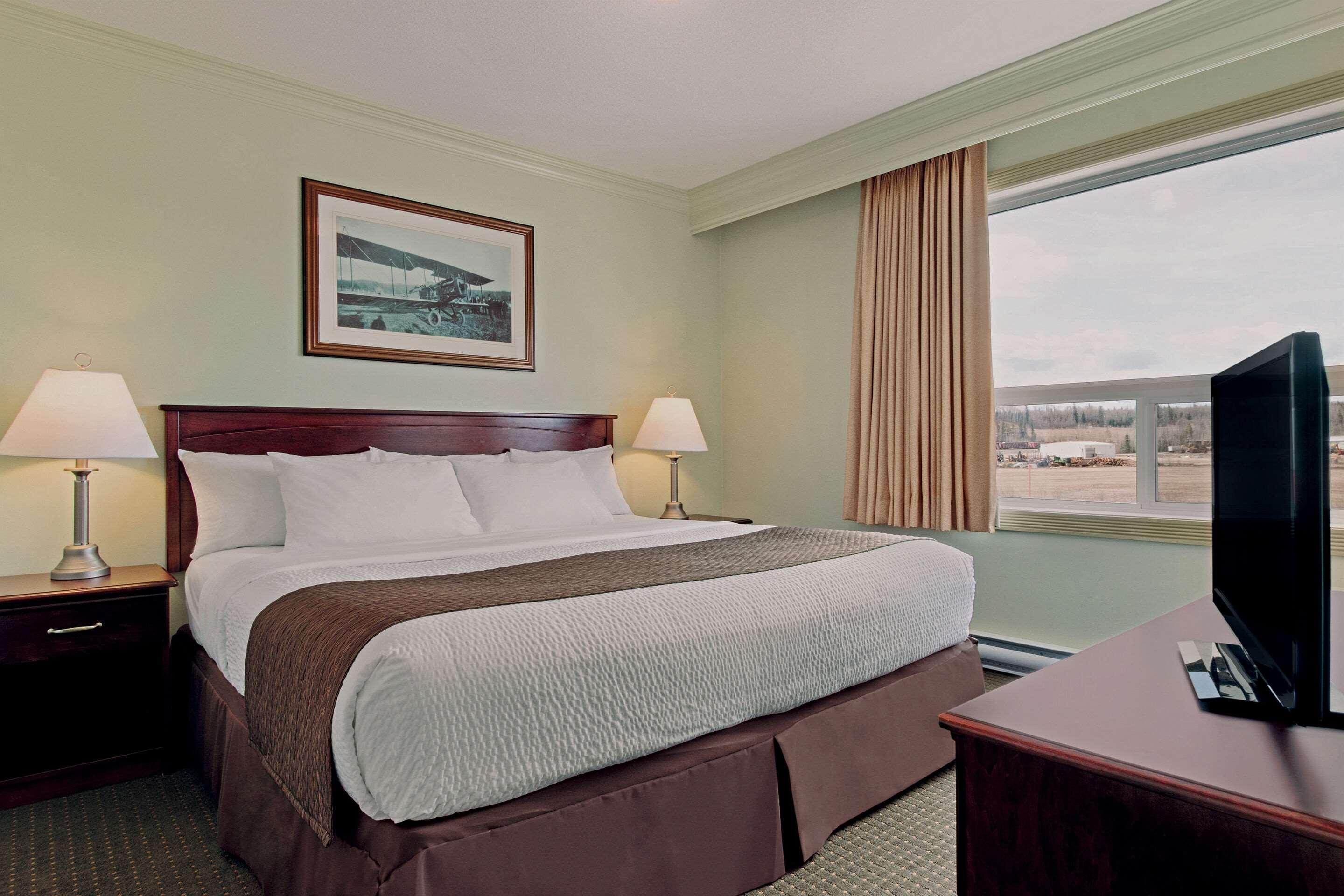 Quality Inn & Suites Whitecourt Eksteriør bilde